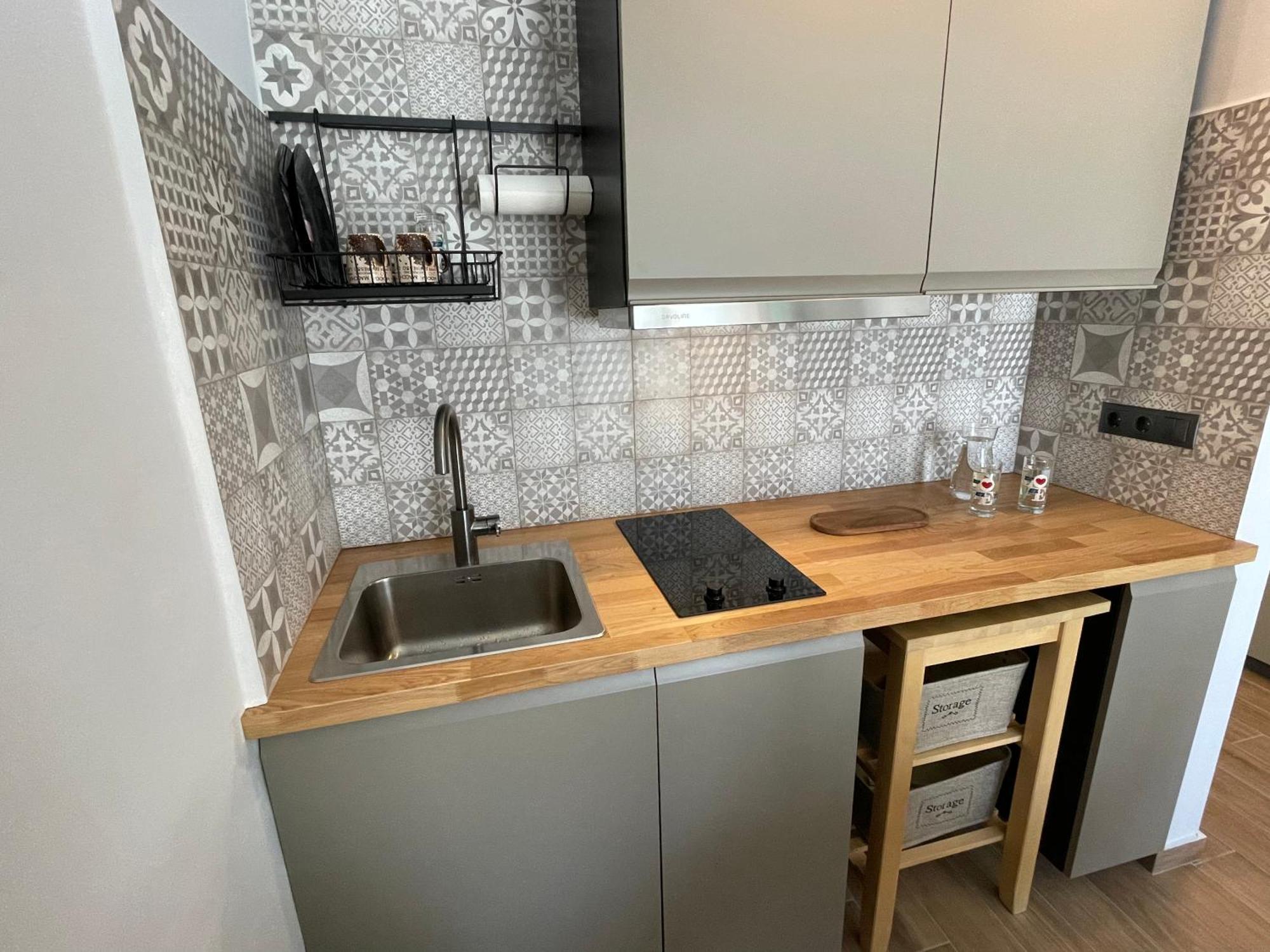 Apartment I&p *